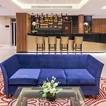 Outlet Hotel 4*
