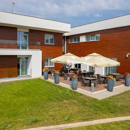 Hotel Outlet Polgár