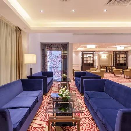 Outlet Hotel
