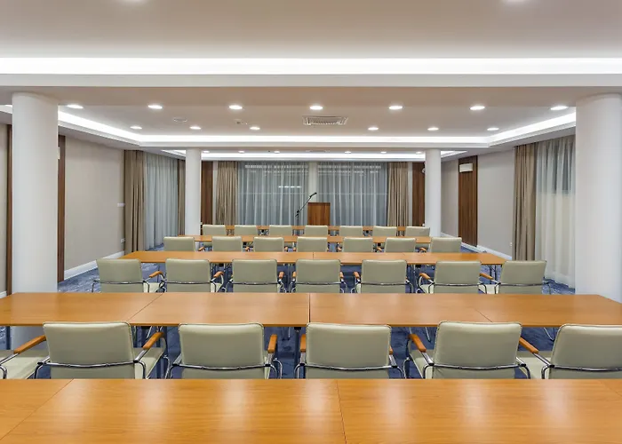 Hotel Outlet Polgár